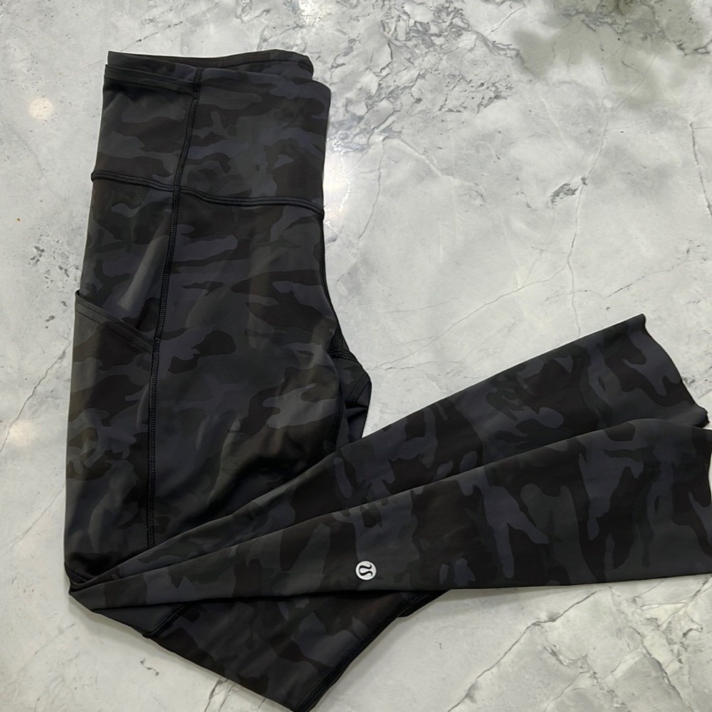 Size 6 lululemon camo leggings  - worn once.